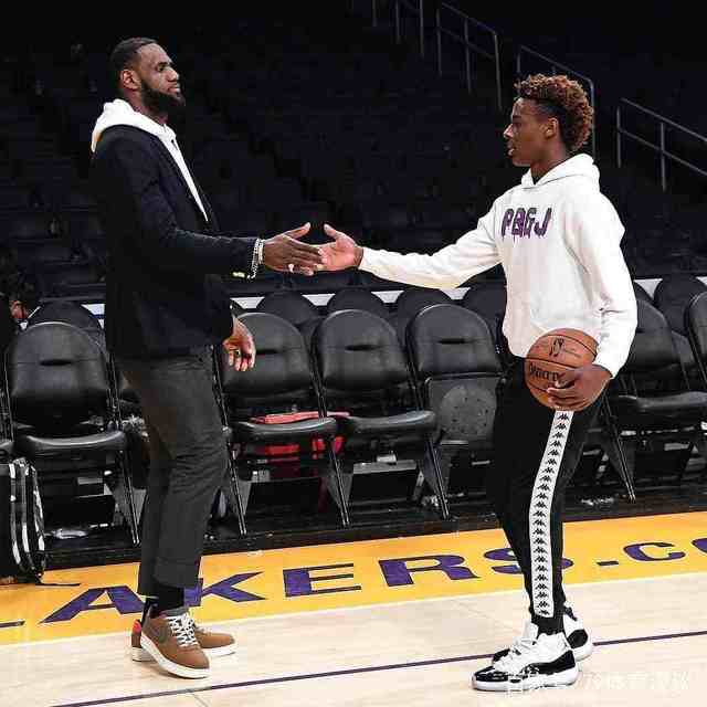 贡献两双表现！埃迪关键时刻盖帽＆进攻篮板帮助灰熊拿下比赛