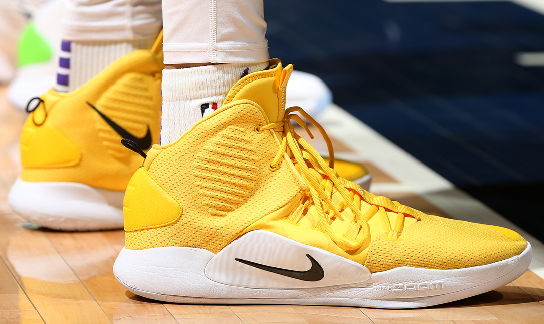 手感一般！詹姆斯13中5贡献13分5篮板7助攻