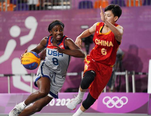 慕尼黑1860主席曾抱怨海纳未认出自己，拜仁球迷拉横幅回怼