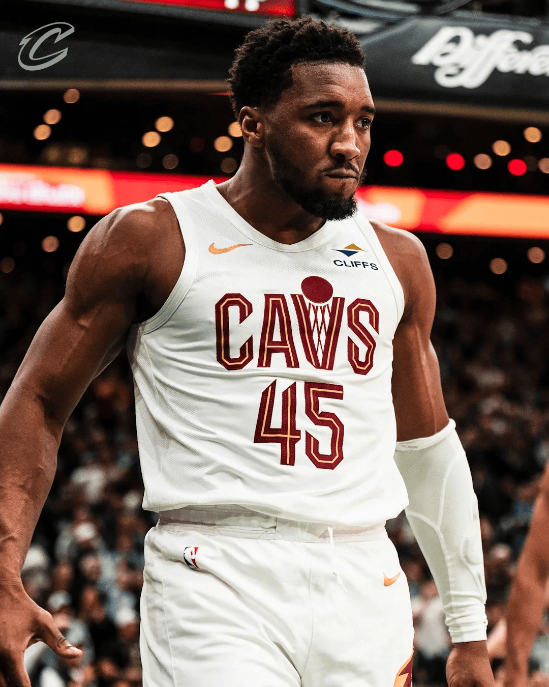 7连胜！随着维拉2-1绝杀阿森纳，英超最新积分榜出炉：曼城跌第3