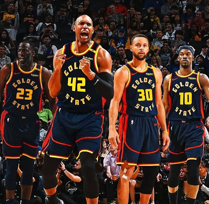 环足奖年度最佳前锋最终8人候选：登贝莱、亚马尔、姆巴佩在列