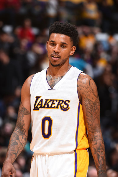 马竞vs奥维耶多首发：格列兹曼搭档瑟洛特，阿尔瓦雷斯替补