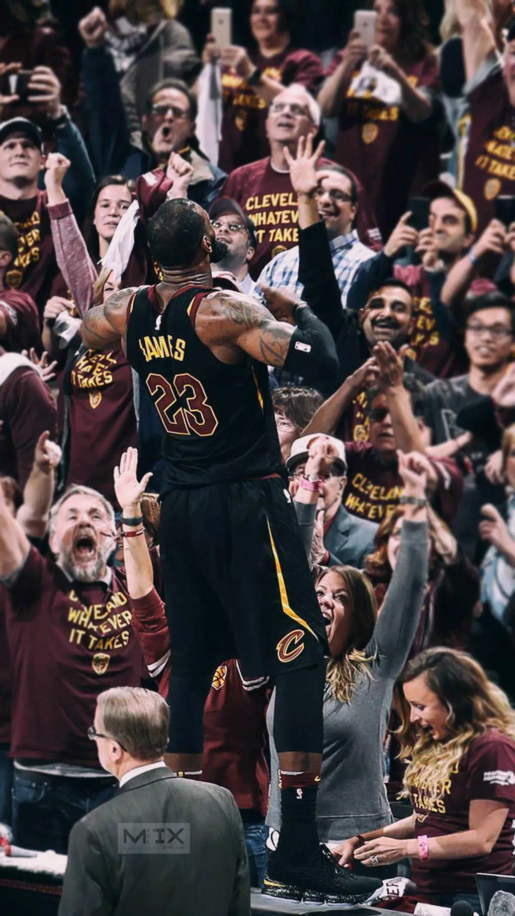 赖因德斯：米兰今年有机会争冠；未来是否会回归？回头见吧