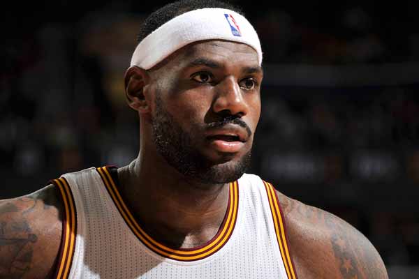 中超第29轮最佳候选：王燊超、钟义浩入选，法比奥在列