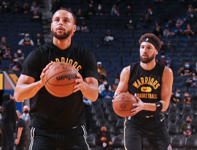 太尴尬！梁靖崑被观众“表白”，一脸严肃，孙颖莎偷笑，队友都懵了