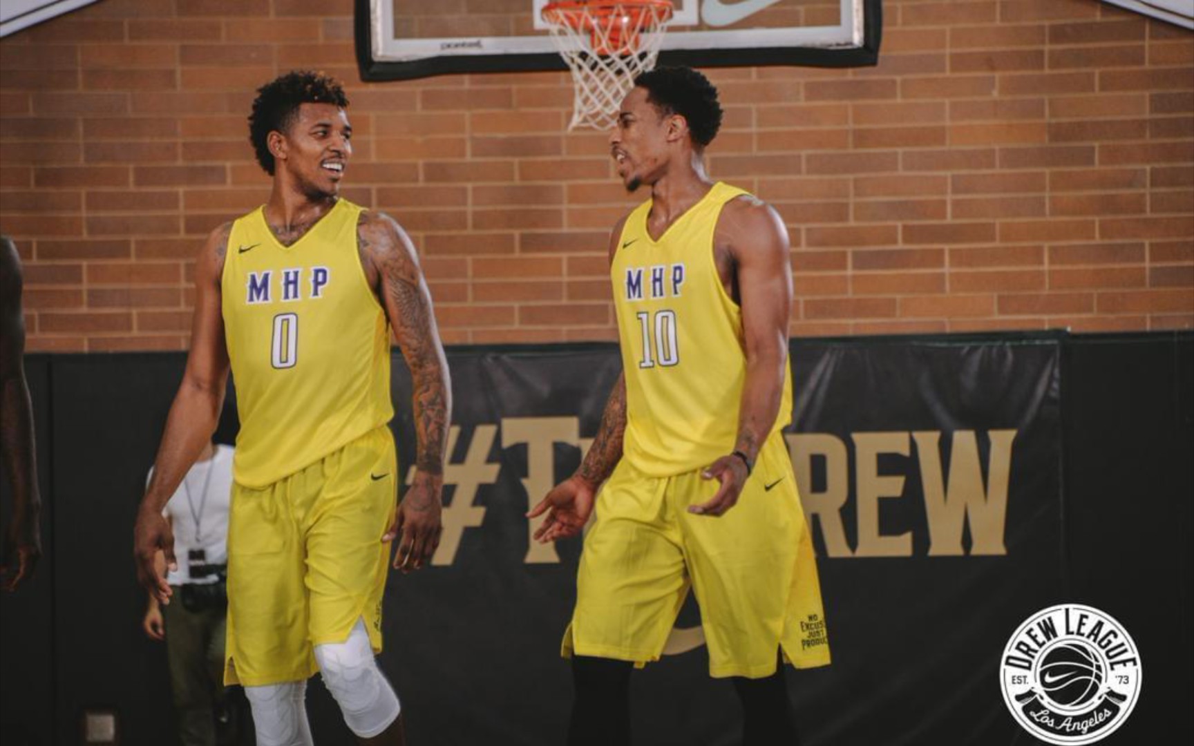 佩工：皮球先打在球员身上再弹到手上，裁判硬造了一个点球